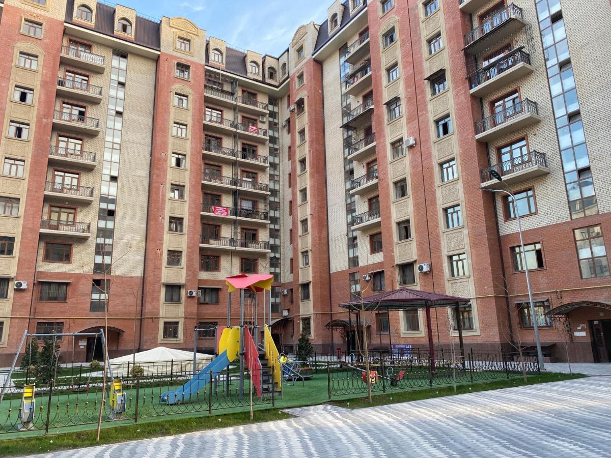 Spacious Apartment In New Building, Near The City Center And Airport Tashkent Ngoại thất bức ảnh