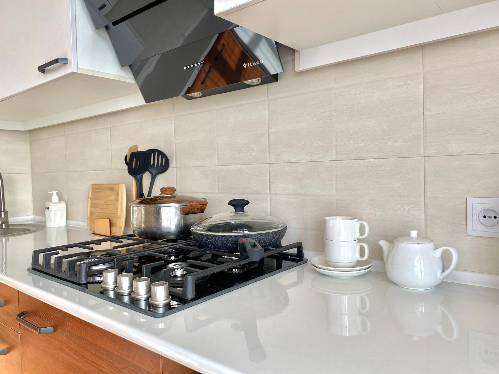 Spacious Apartment In New Building, Near The City Center And Airport Tashkent Ngoại thất bức ảnh
