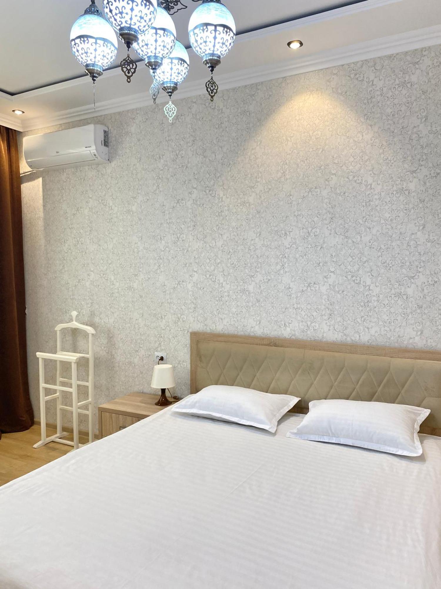 Spacious Apartment In New Building, Near The City Center And Airport Tashkent Ngoại thất bức ảnh