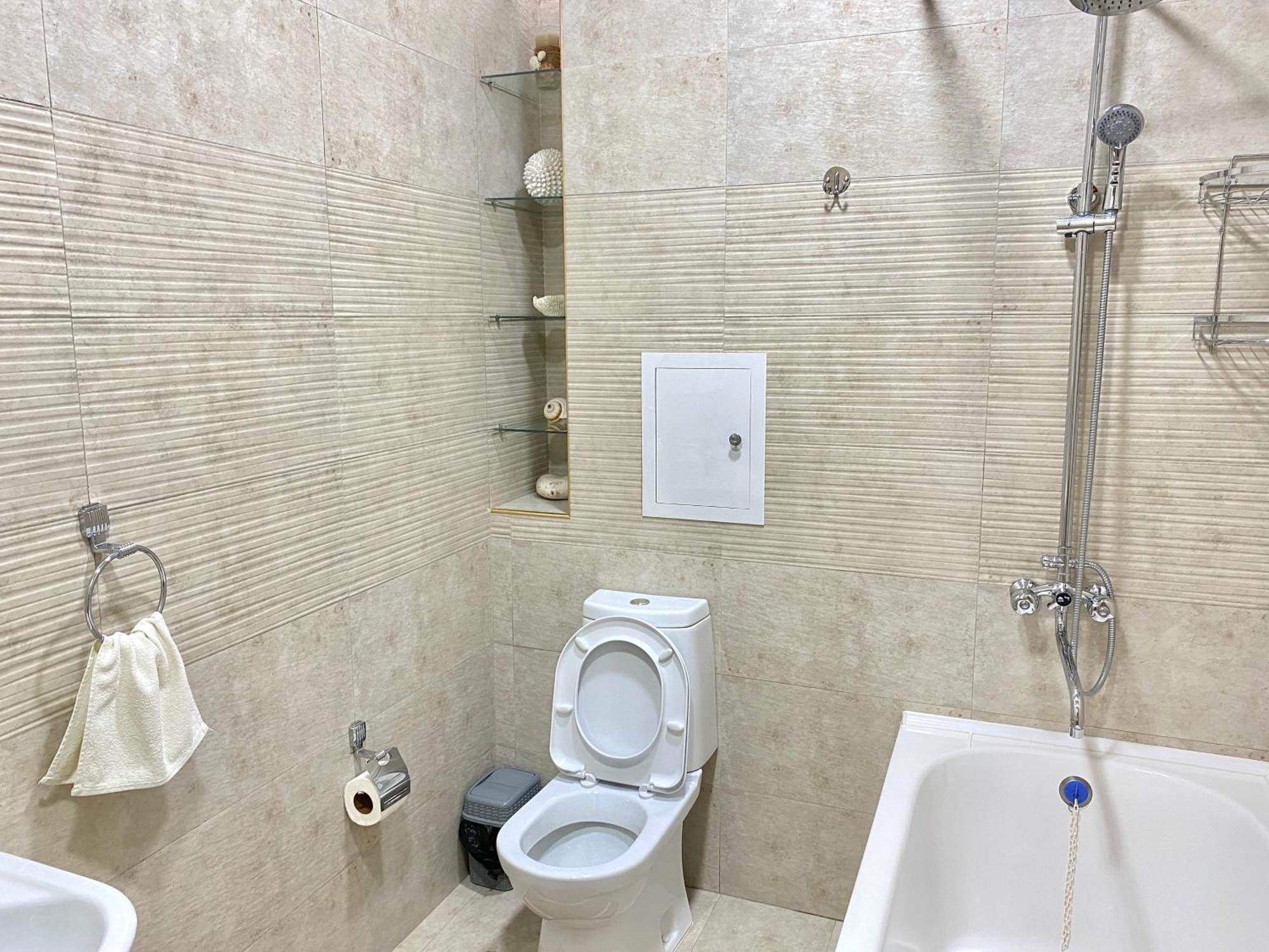 Spacious Apartment In New Building, Near The City Center And Airport Tashkent Ngoại thất bức ảnh